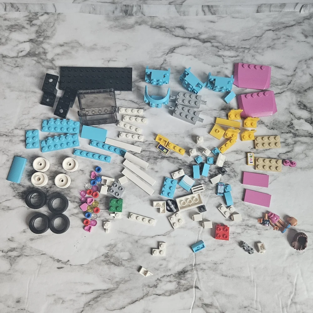 Lego Friends Heartlake City #41443 Olivia's Electric Car